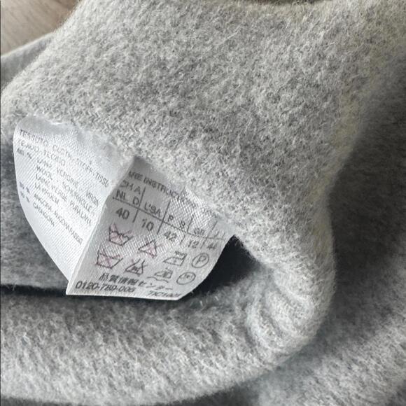 Max Mara Italy Light Gray Skirt and Jacket Set Wool - Picture 6 of 15